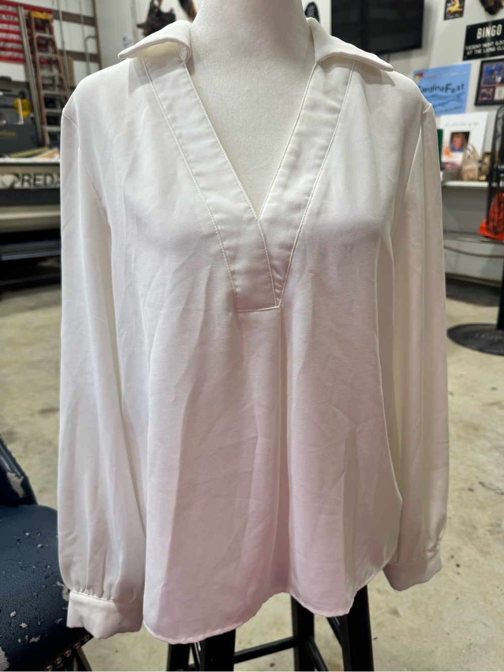 Classic White V-Neck Long-Sleeve Blouse